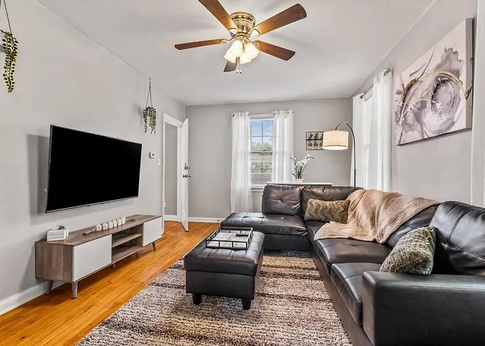 Villa East Hill Manor With 2 Kitchens Near & Downtwn *